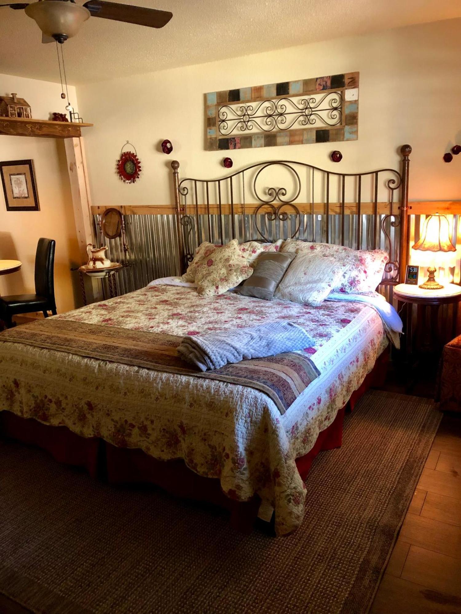 كلاودكروفت Dusty Boots Motel & Cafe المظهر الخارجي الصورة