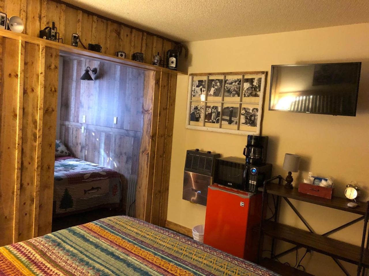 كلاودكروفت Dusty Boots Motel & Cafe المظهر الخارجي الصورة