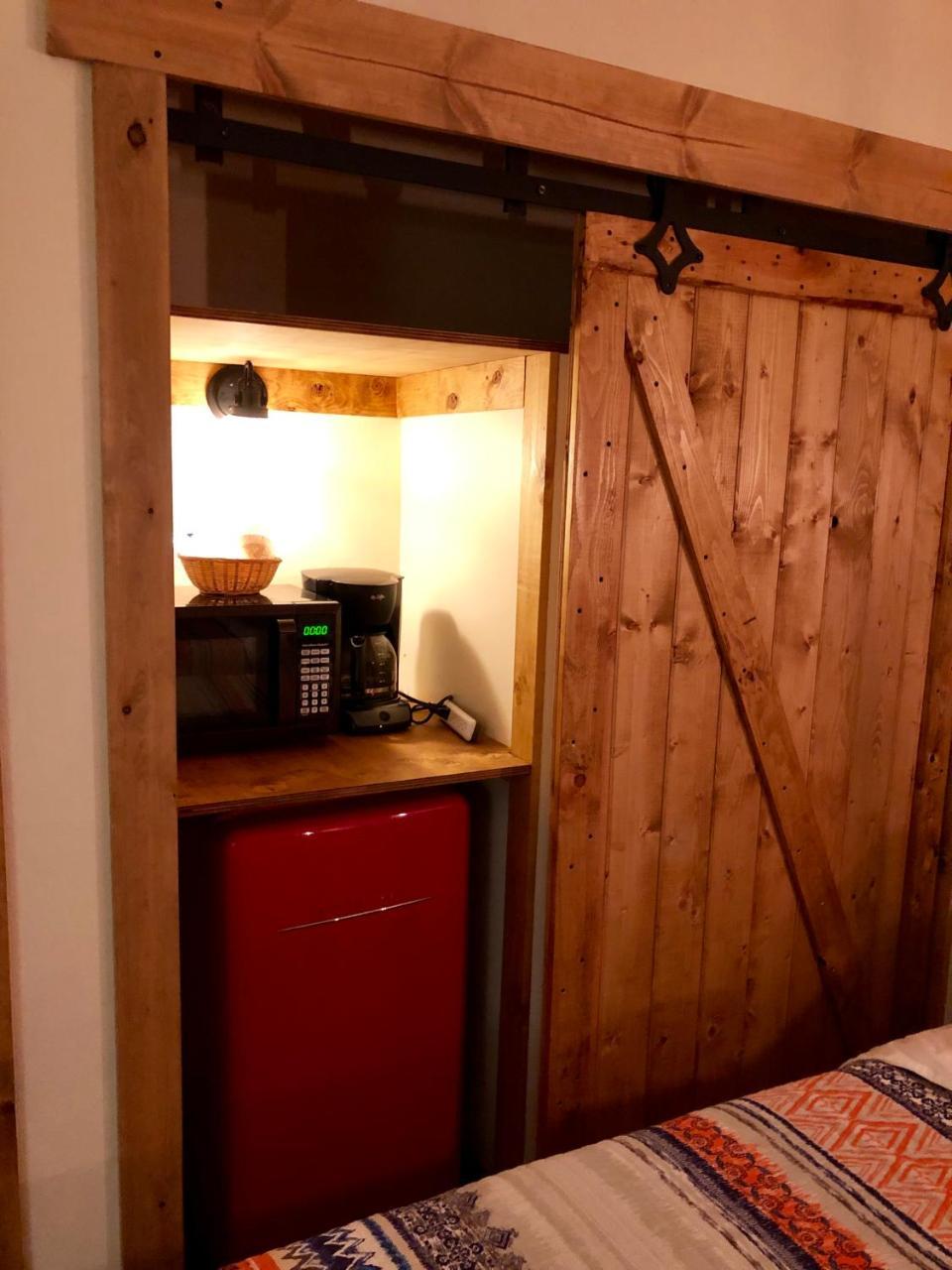 كلاودكروفت Dusty Boots Motel & Cafe المظهر الخارجي الصورة